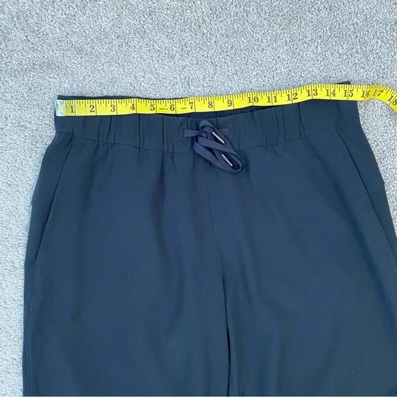 Lululemon On The Fly Wide Leg 7/8 Pant Woven Black 8 - Picture 9 of 11